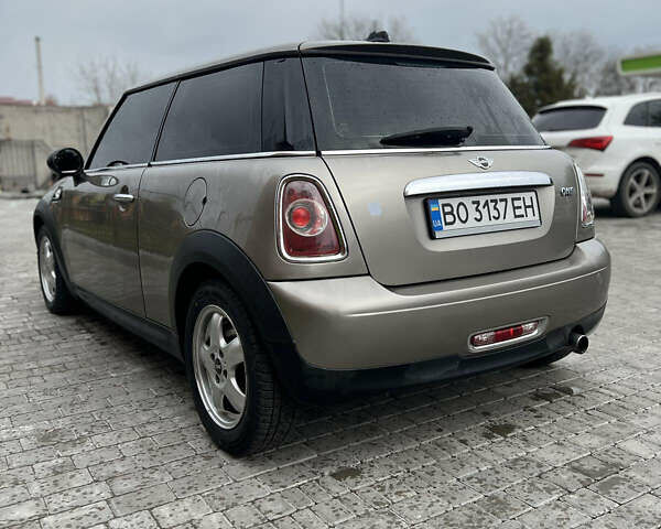 Серый Мини Клабмен, объемом двигателя 1.6 л и пробегом 210 тыс. км за 5600 $, фото 24 на Automoto.ua