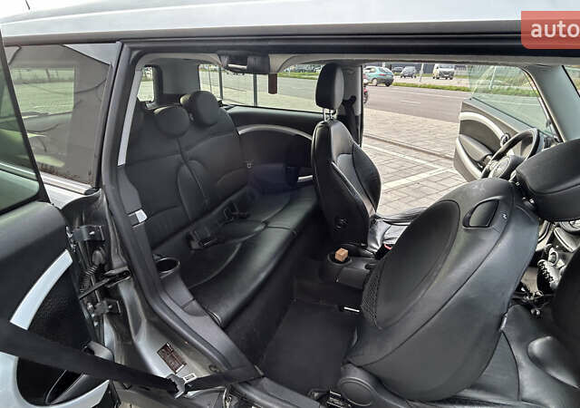 Серый Мини Клабмен, объемом двигателя 1.6 л и пробегом 232 тыс. км за 8000 $, фото 14 на Automoto.ua