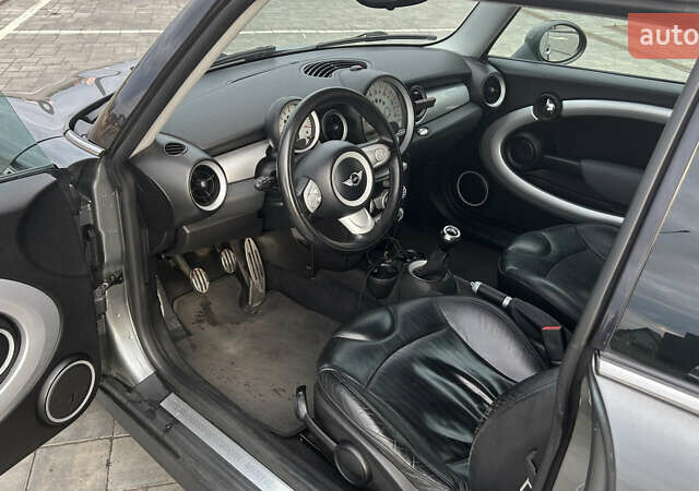 Серый Мини Клабмен, объемом двигателя 1.6 л и пробегом 232 тыс. км за 8000 $, фото 6 на Automoto.ua