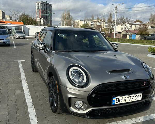 Сірий Міні Клубмен, об'ємом двигуна 2 л та пробігом 90 тис. км за 16200 $, фото 5 на Automoto.ua