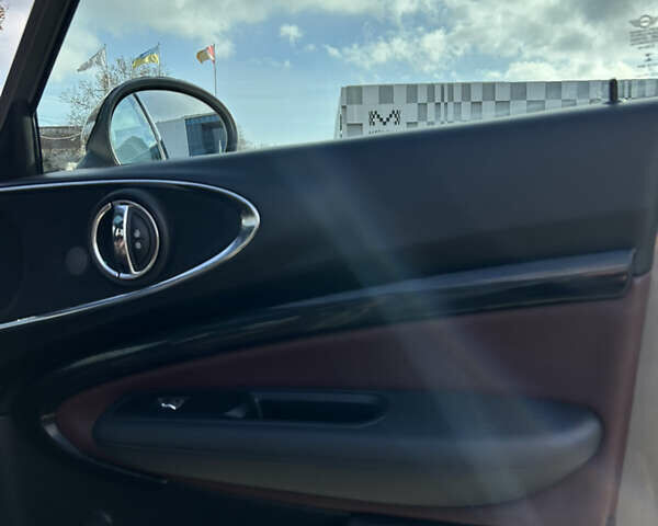 Сірий Міні Клубмен, об'ємом двигуна 2 л та пробігом 90 тис. км за 16200 $, фото 14 на Automoto.ua