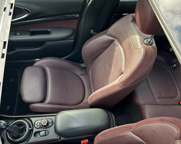 Сірий Міні Клубмен, об'ємом двигуна 2 л та пробігом 90 тис. км за 16200 $, фото 24 на Automoto.ua