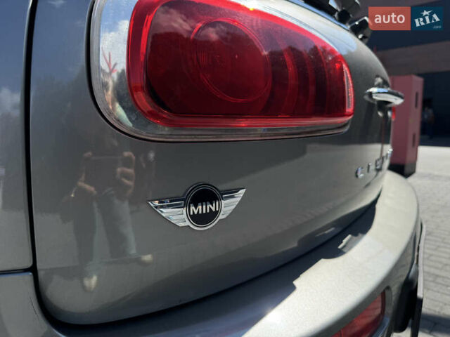 Мини Клабмен 2016 в Киеве на Automoto.ua Серый Мини Клабмен, объемом двигателя 1.5 л и пробегом 180 тыс. км за 13999 $, фото 39 на Automoto.ua