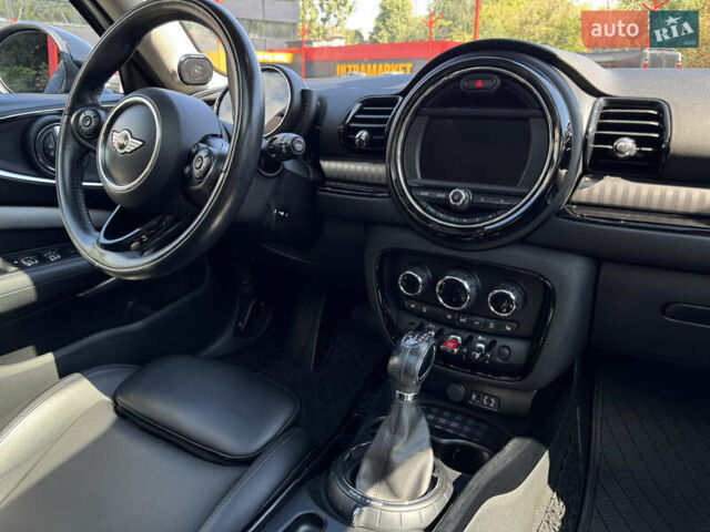 Мини Клабмен 2016 в Киеве на Automoto.ua Серый Мини Клабмен, объемом двигателя 1.5 л и пробегом 180 тыс. км за 13999 $, фото 28 на Automoto.ua