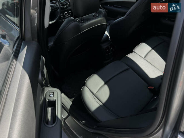 Мини Клабмен 2016 в Киеве на Automoto.ua Серый Мини Клабмен, объемом двигателя 1.5 л и пробегом 180 тыс. км за 13999 $, фото 37 на Automoto.ua