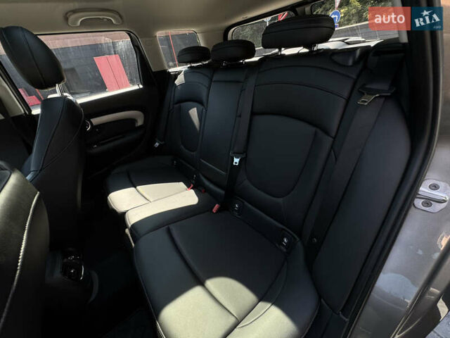 Мини Клабмен 2016 в Киеве на Automoto.ua Серый Мини Клабмен, объемом двигателя 1.5 л и пробегом 180 тыс. км за 13999 $, фото 26 на Automoto.ua