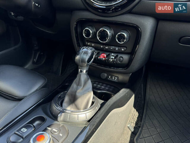 Мини Клабмен 2016 в Киеве на Automoto.ua Серый Мини Клабмен, объемом двигателя 1.5 л и пробегом 180 тыс. км за 13999 $, фото 24 на Automoto.ua