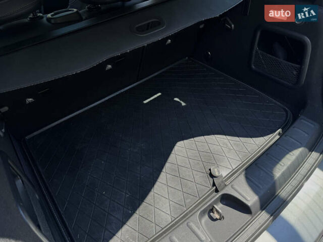 Мини Клабмен 2016 в Киеве на Automoto.ua Серый Мини Клабмен, объемом двигателя 1.5 л и пробегом 180 тыс. км за 13999 $, фото 38 на Automoto.ua