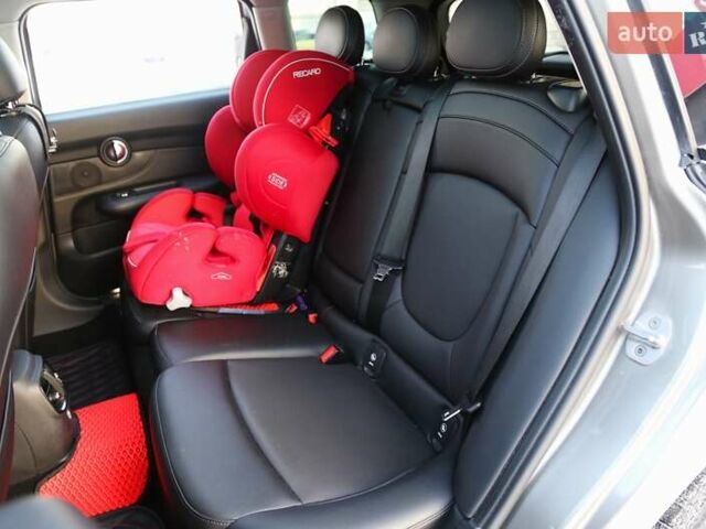 Сірий Міні Клубмен, об'ємом двигуна 1.5 л та пробігом 112 тис. км за 13500 $, фото 9 на Automoto.ua