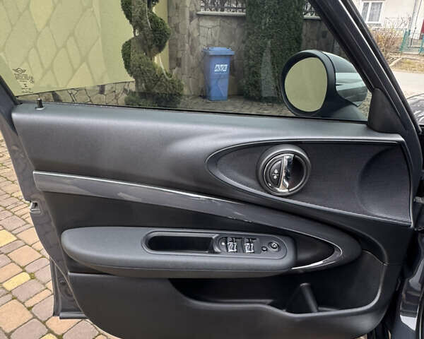 Сірий Міні Клубмен, об'ємом двигуна 2 л та пробігом 96 тис. км за 14500 $, фото 15 на Automoto.ua