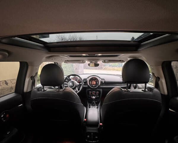 Сірий Міні Клубмен, об'ємом двигуна 2 л та пробігом 96 тис. км за 14500 $, фото 11 на Automoto.ua