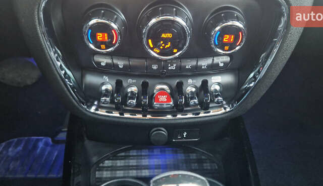 Сірий Міні Клубмен, об'ємом двигуна 2 л та пробігом 170 тис. км за 19900 $, фото 21 на Automoto.ua