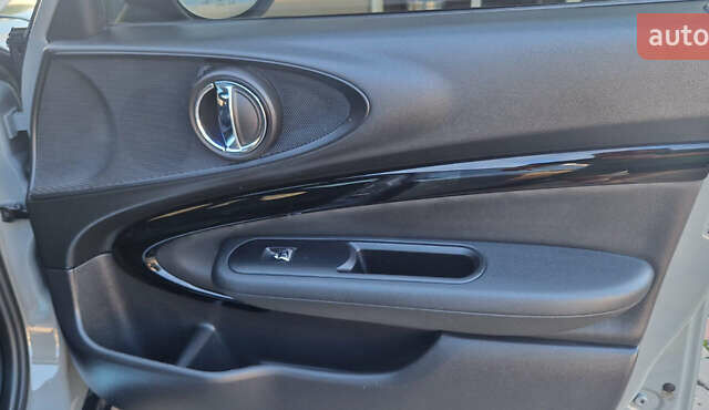 Сірий Міні Клубмен, об'ємом двигуна 2 л та пробігом 170 тис. км за 19900 $, фото 32 на Automoto.ua