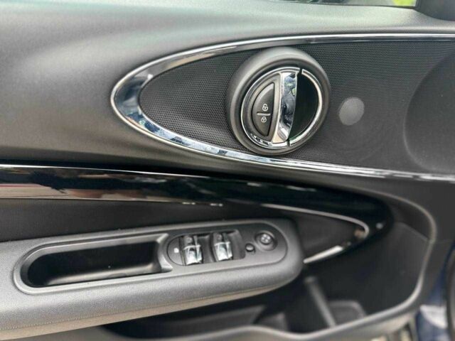 Синий Мини Клабмен, объемом двигателя 1.5 л и пробегом 123 тыс. км за 13900 $, фото 7 на Automoto.ua