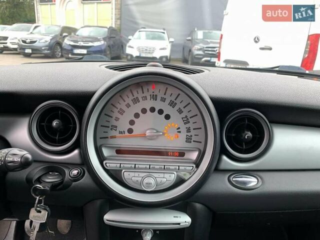 Синій Міні Клубмен, об'ємом двигуна 1.6 л та пробігом 135 тис. км за 8690 $, фото 27 на Automoto.ua