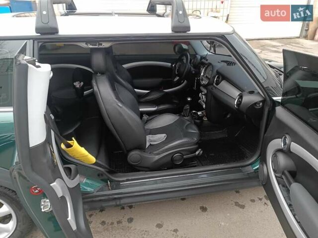 Зеленый Мини Клабмен, объемом двигателя 1.6 л и пробегом 170 тыс. км за 6900 $, фото 5 на Automoto.ua