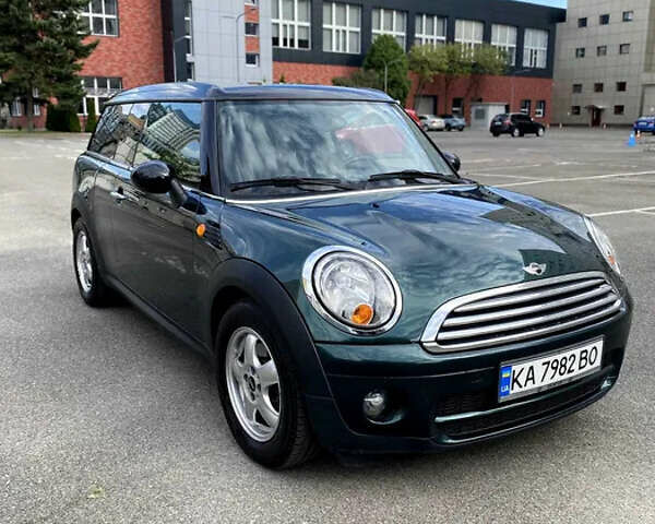 Зелений Міні Clubman, об'ємом двигуна 1.6 л та пробігом 223 тис. км за 5900 $, фото 1 на Automoto.ua