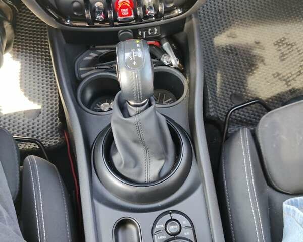 Зелений Міні Клубмен, об'ємом двигуна 2 л та пробігом 240 тис. км за 15000 $, фото 19 на Automoto.ua
