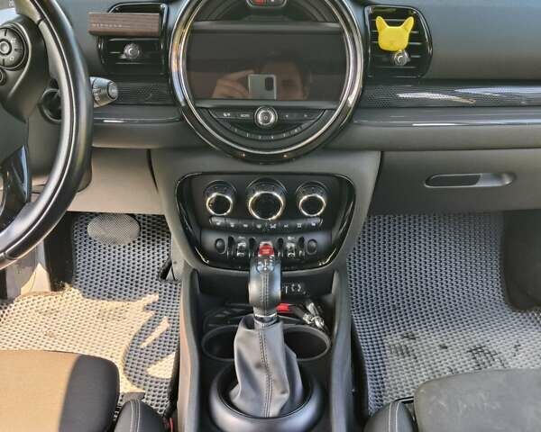 Зелений Міні Клубмен, об'ємом двигуна 2 л та пробігом 240 тис. км за 15000 $, фото 17 на Automoto.ua