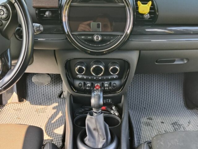 Зелений Міні Клубмен, об'ємом двигуна 2 л та пробігом 253 тис. км за 14600 $, фото 7 на Automoto.ua
