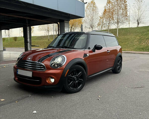 Помаранчевий Міні Клубмен, об'ємом двигуна 1.6 л та пробігом 179 тис. км за 8300 $, фото 1 на Automoto.ua