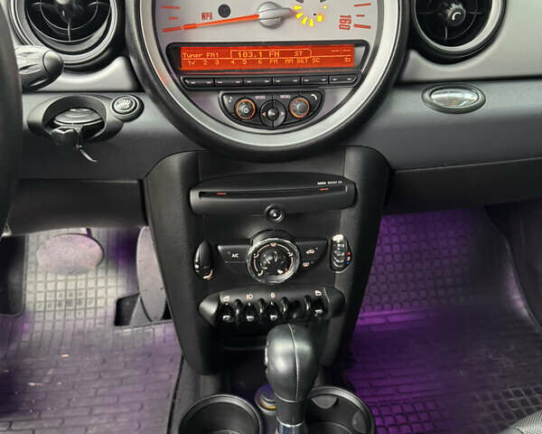 Помаранчевий Міні Клубмен, об'ємом двигуна 1.6 л та пробігом 179 тис. км за 8300 $, фото 22 на Automoto.ua