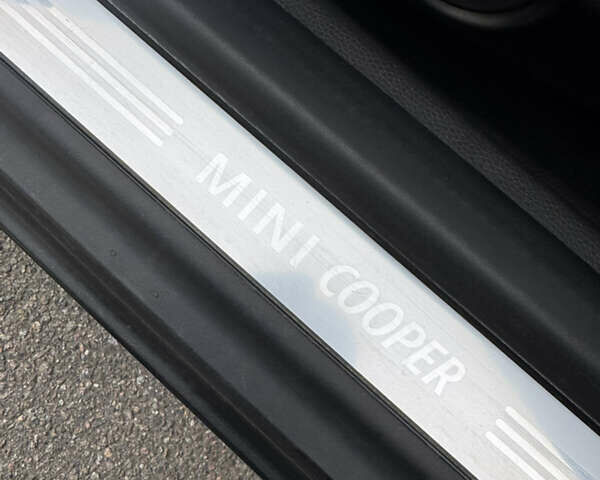 Оранжевый Мини Клабмен, объемом двигателя 1.6 л и пробегом 179 тыс. км за 8999 $, фото 5 на Automoto.ua