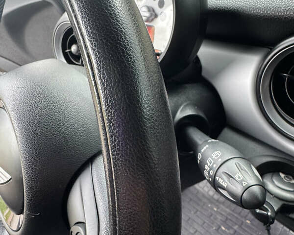 Оранжевый Мини Клабмен, объемом двигателя 1.6 л и пробегом 180 тыс. км за 8300 $, фото 20 на Automoto.ua