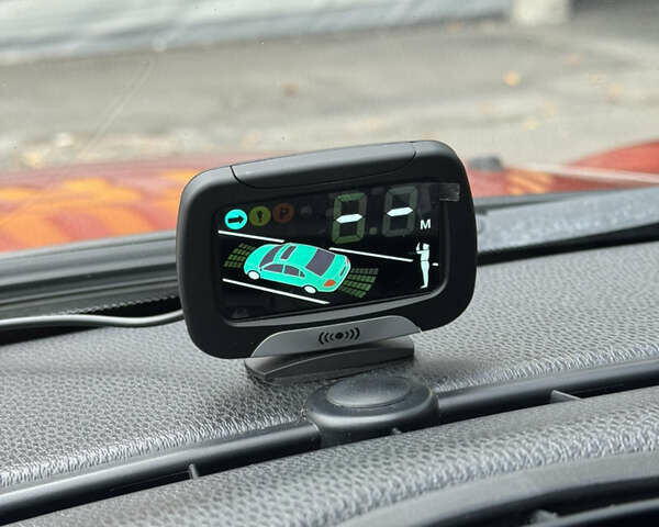 Помаранчевий Міні Клубмен, об'ємом двигуна 1.6 л та пробігом 179 тис. км за 8300 $, фото 19 на Automoto.ua