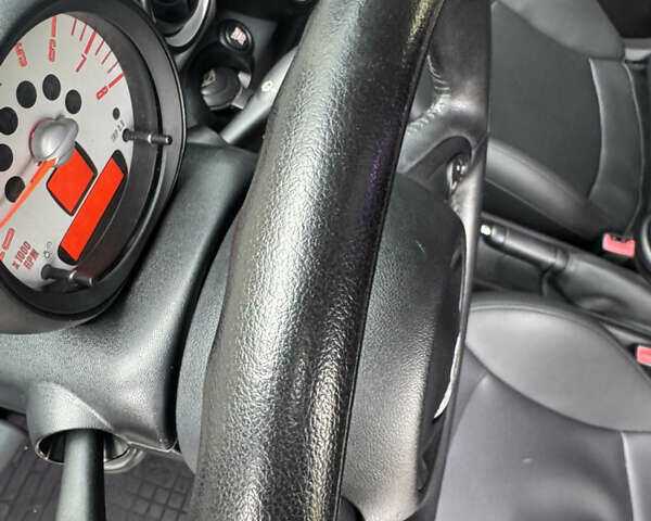 Помаранчевий Міні Клубмен, об'ємом двигуна 1.6 л та пробігом 179 тис. км за 8300 $, фото 21 на Automoto.ua