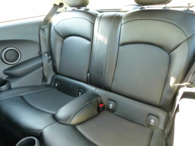 Мини Купер С 2015 в Одессе на Automoto.ua Белый Мини Купер С, объемом двигателя 2 л и пробегом 74 тыс. км за 2900 $, фото 12 на Automoto.ua