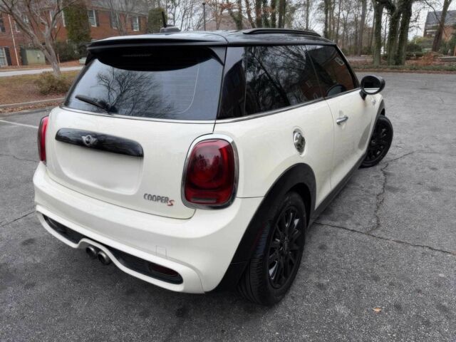 Белый Мини Купер С, объемом двигателя 2 л и пробегом 72 тыс. км за 2900 $, фото 6 на Automoto.ua