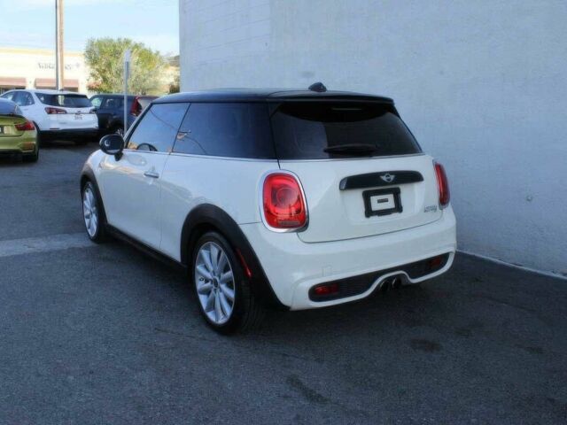 Белый Мини Купер С, объемом двигателя 2 л и пробегом 78 тыс. км за 2900 $, фото 4 на Automoto.ua