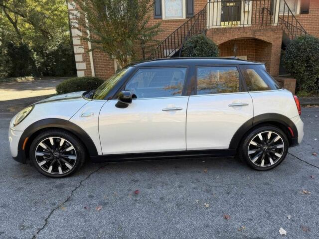 Белый Мини Купер С, объемом двигателя 2 л и пробегом 60 тыс. км за 4500 $, фото 6 на Automoto.ua