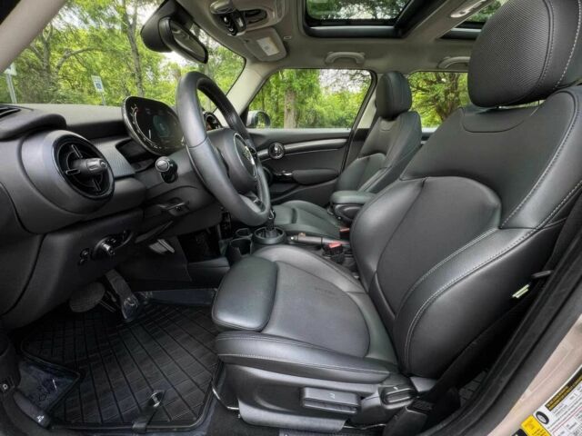 Бежевий Міні Cooper S, об'ємом двигуна 1.5 л та пробігом 30 тис. км за 9800 $, фото 9 на Automoto.ua