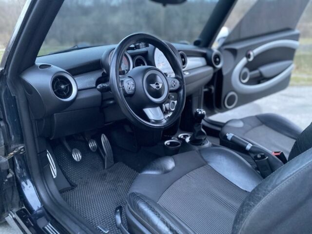 Чорний Міні Cooper S, об'ємом двигуна 1.6 л та пробігом 193 тис. км за 6500 $, фото 3 на Automoto.ua