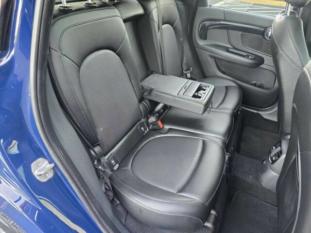 Чорний Міні Cooper S, об'ємом двигуна 2 л та пробігом 67 тис. км за 9200 $, фото 11 на Automoto.ua