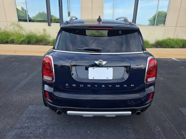 Чорний Міні Cooper S, об'ємом двигуна 2 л та пробігом 67 тис. км за 9200 $, фото 4 на Automoto.ua