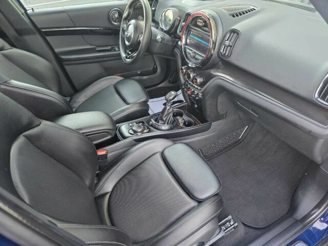 Чорний Міні Cooper S, об'ємом двигуна 2 л та пробігом 67 тис. км за 9200 $, фото 8 на Automoto.ua