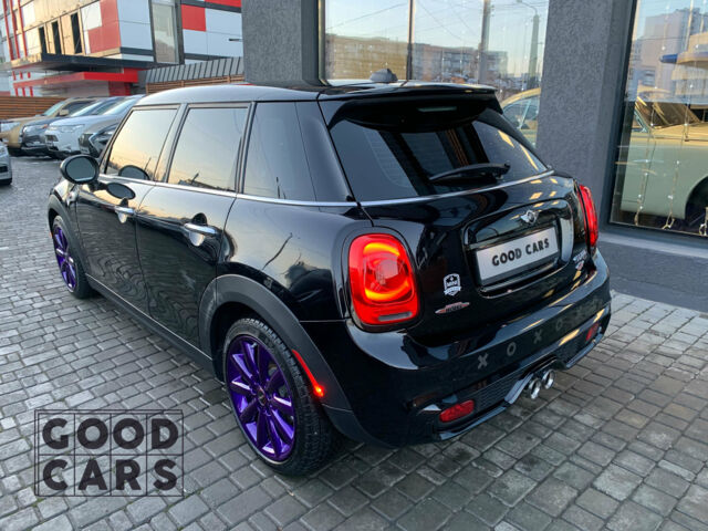 Чорний Міні Cooper S, об'ємом двигуна 2 л та пробігом 99 тис. км за 17900 $, фото 2 на Automoto.ua
