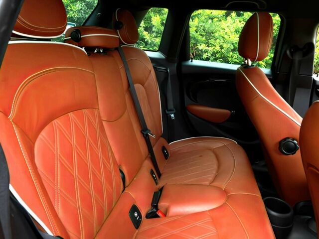 Чорний Міні Cooper S, об'ємом двигуна 2 л та пробігом 60 тис. км за 11500 $, фото 15 на Automoto.ua