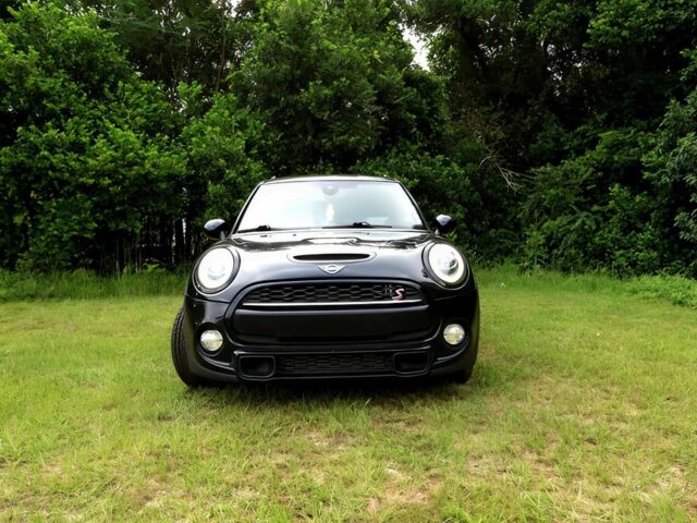 Чорний Міні Cooper S, об'ємом двигуна 2 л та пробігом 60 тис. км за 11500 $, фото 1 на Automoto.ua