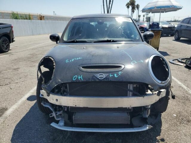 Чорний Міні Cooper S, об'ємом двигуна 0 л та пробігом 4 тис. км за 14850 $, фото 4 на Automoto.ua