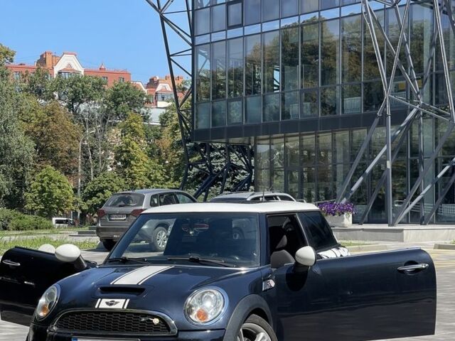 Чорний Міні Cooper S, об'ємом двигуна 1.6 л та пробігом 180 тис. км за 8000 $, фото 2 на Automoto.ua