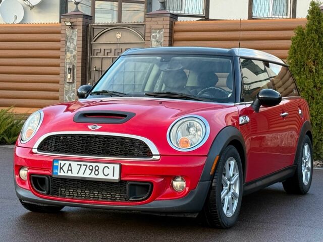 Мини Купер С 2010 в Киеве на Automoto.ua Красный Мини Купер С, объемом двигателя 1.6 л и пробегом 154 тыс. км за 9200 $, фото 1 на Automoto.ua