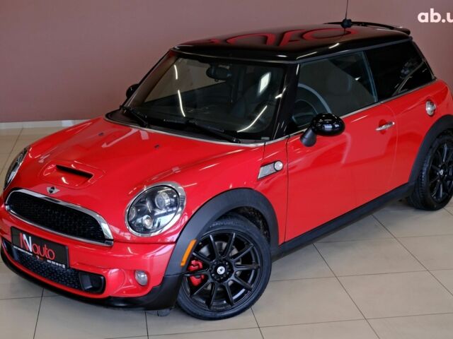 Червоний Міні Cooper S, об'ємом двигуна 1.6 л та пробігом 152 тис. км за 8500 $, фото 1 на Automoto.ua