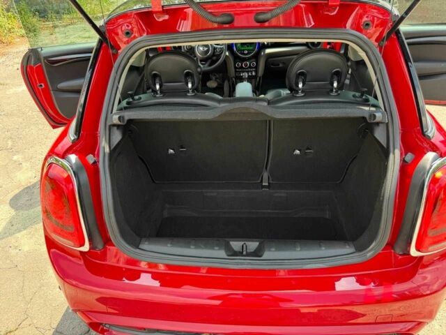 Красный Мини Купер С, объемом двигателя 2 л и пробегом 30 тыс. км за 19000 $, фото 13 на Automoto.ua