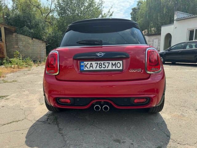 Красный Мини Купер С, объемом двигателя 2 л и пробегом 30 тыс. км за 19000 $, фото 4 на Automoto.ua