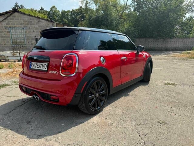 Красный Мини Купер С, объемом двигателя 2 л и пробегом 30 тыс. км за 19000 $, фото 6 на Automoto.ua