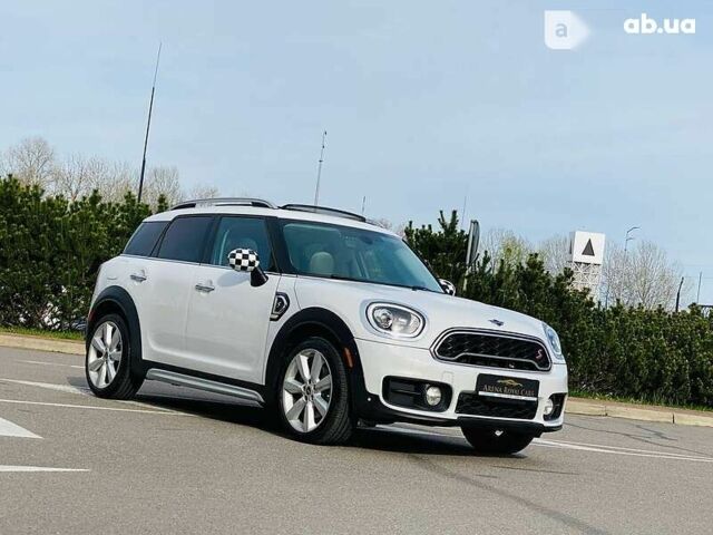 Міні Cooper S, об'ємом двигуна 2 л та пробігом 20 тис. км за 24990 $, фото 9 на Automoto.ua